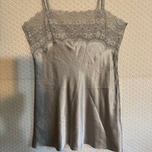 Vtg Valentino Intimo Lace Trim Floral Slip /Camisole -Gray, Satin Sz L EUC